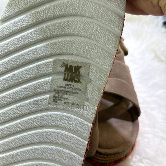 Muk Luks Tan platform sandals - Picture 8 of 8